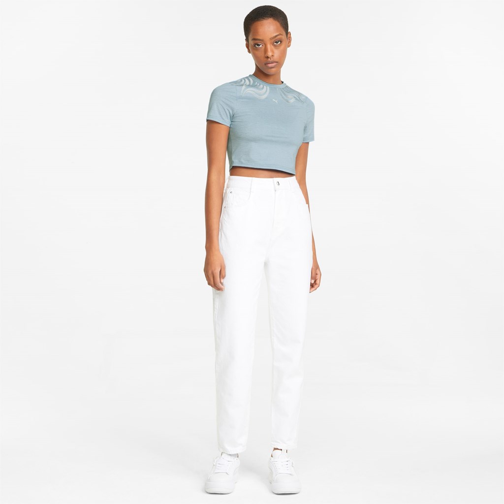 Ice Flow Puma Snow Tiger Cropped Tight Women's Tee | 0695NIGYC